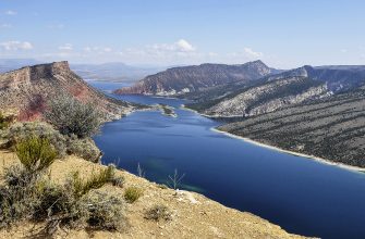 Flaming Gorge Reservoir, Wyoming